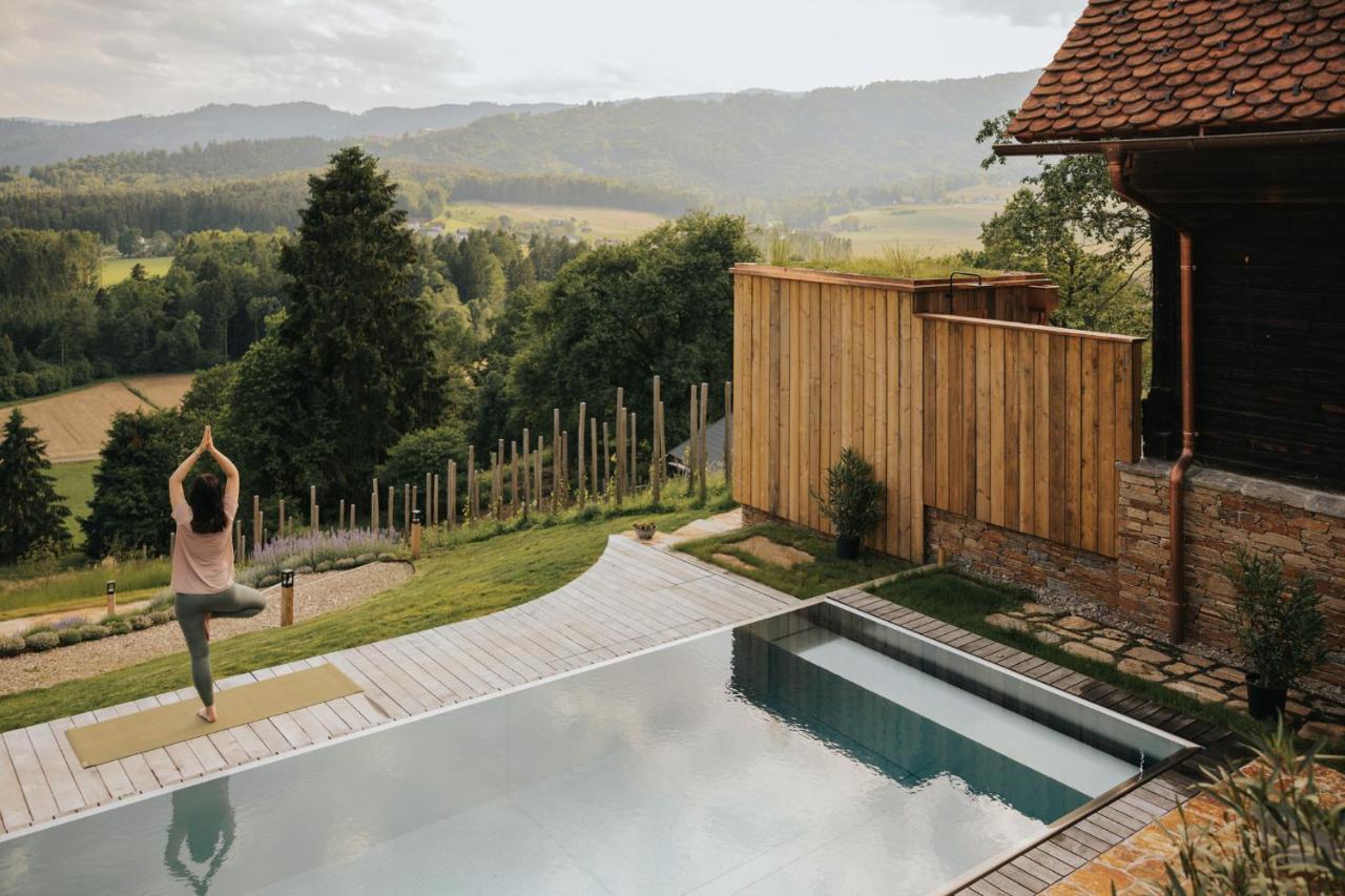 Am Wildbachberg - Luxus Ferienhaeuser Mit Infinitypool, Privatsauna Und Weinkeller Deutschlandsberg Exterior foto