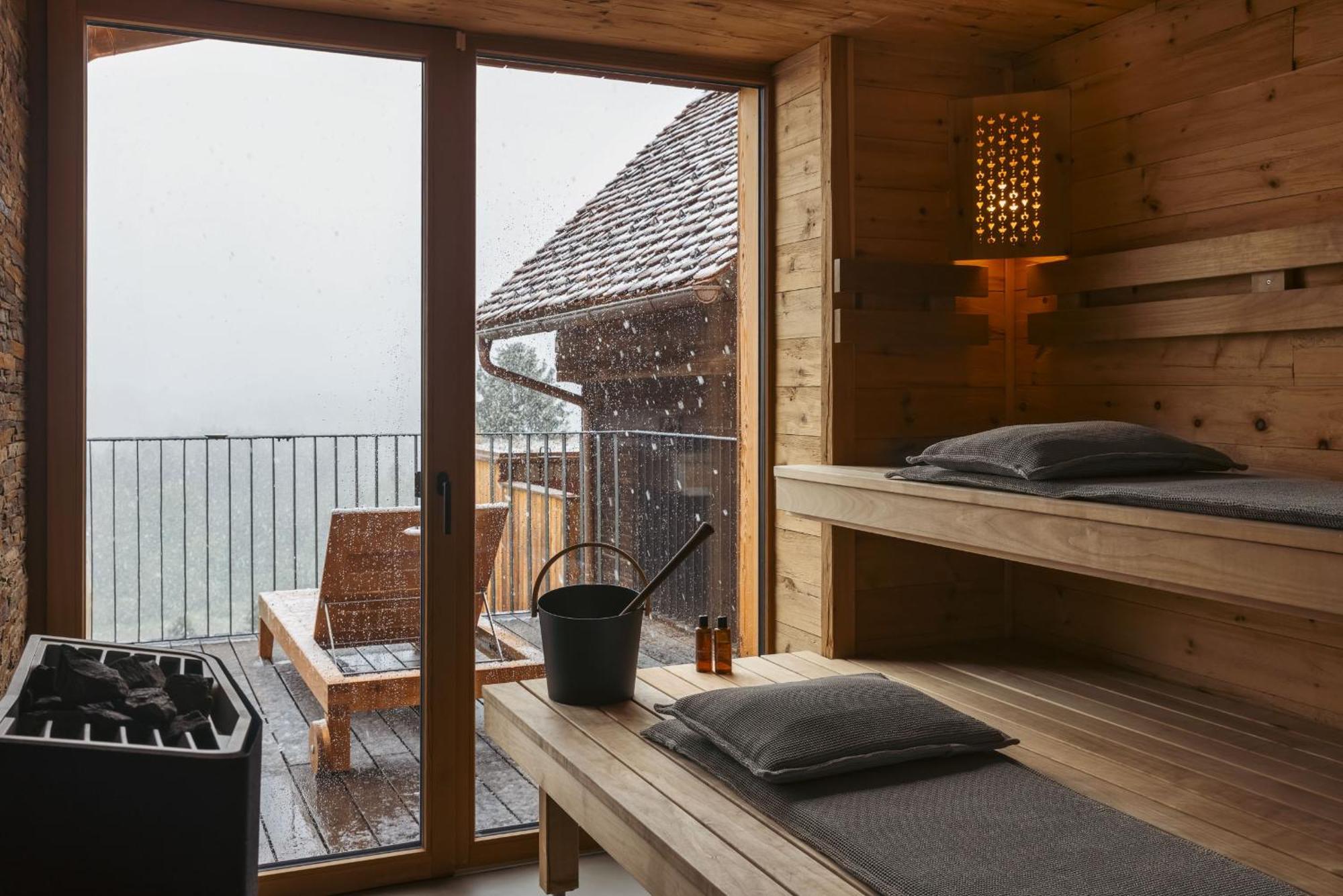 Am Wildbachberg - Luxus Ferienhaeuser Mit Infinitypool, Privatsauna Und Weinkeller Deutschlandsberg Exterior foto